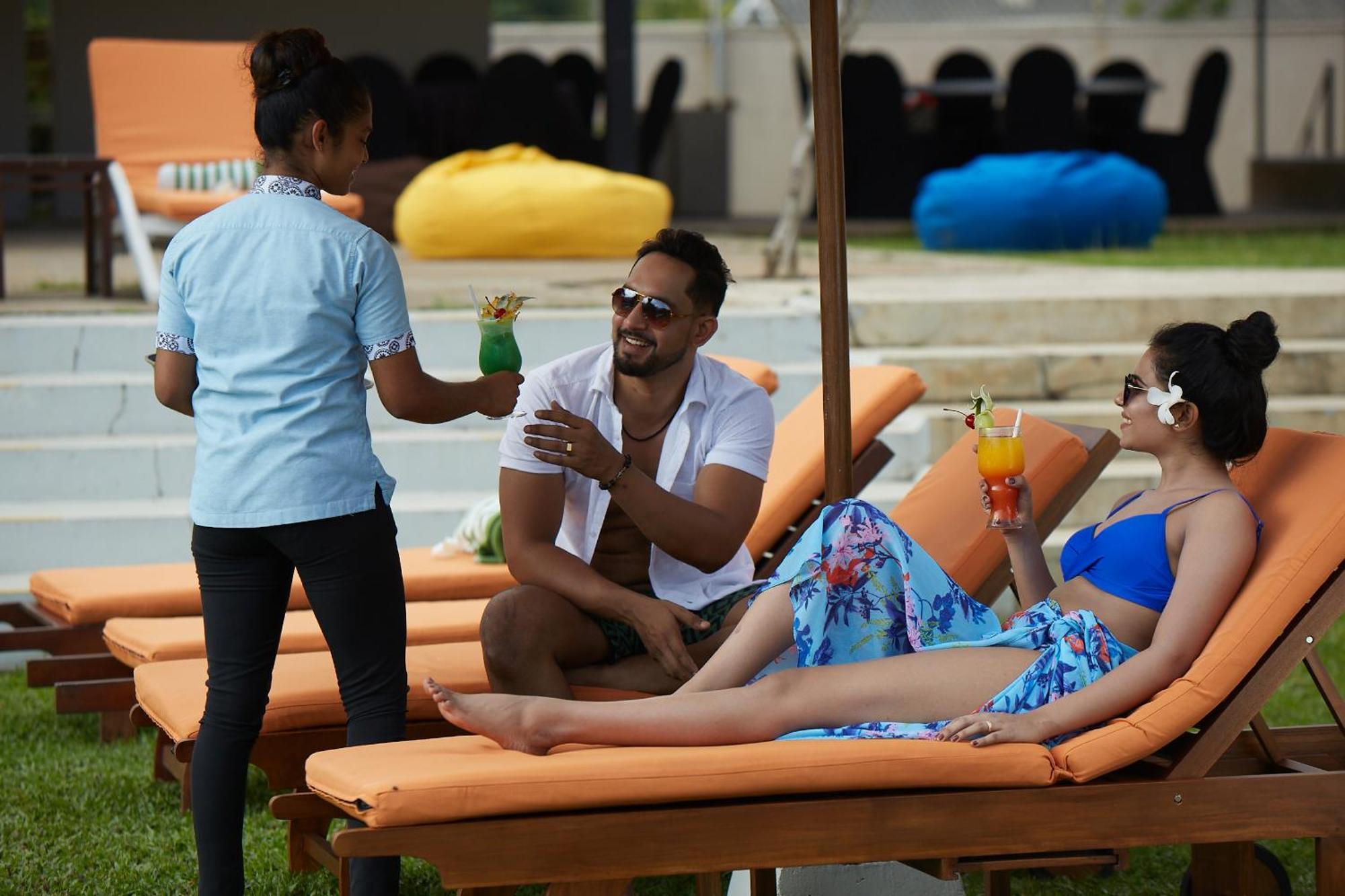 Pegasus Reef - A Beach Resort In Colombo Wattala Exterior foto