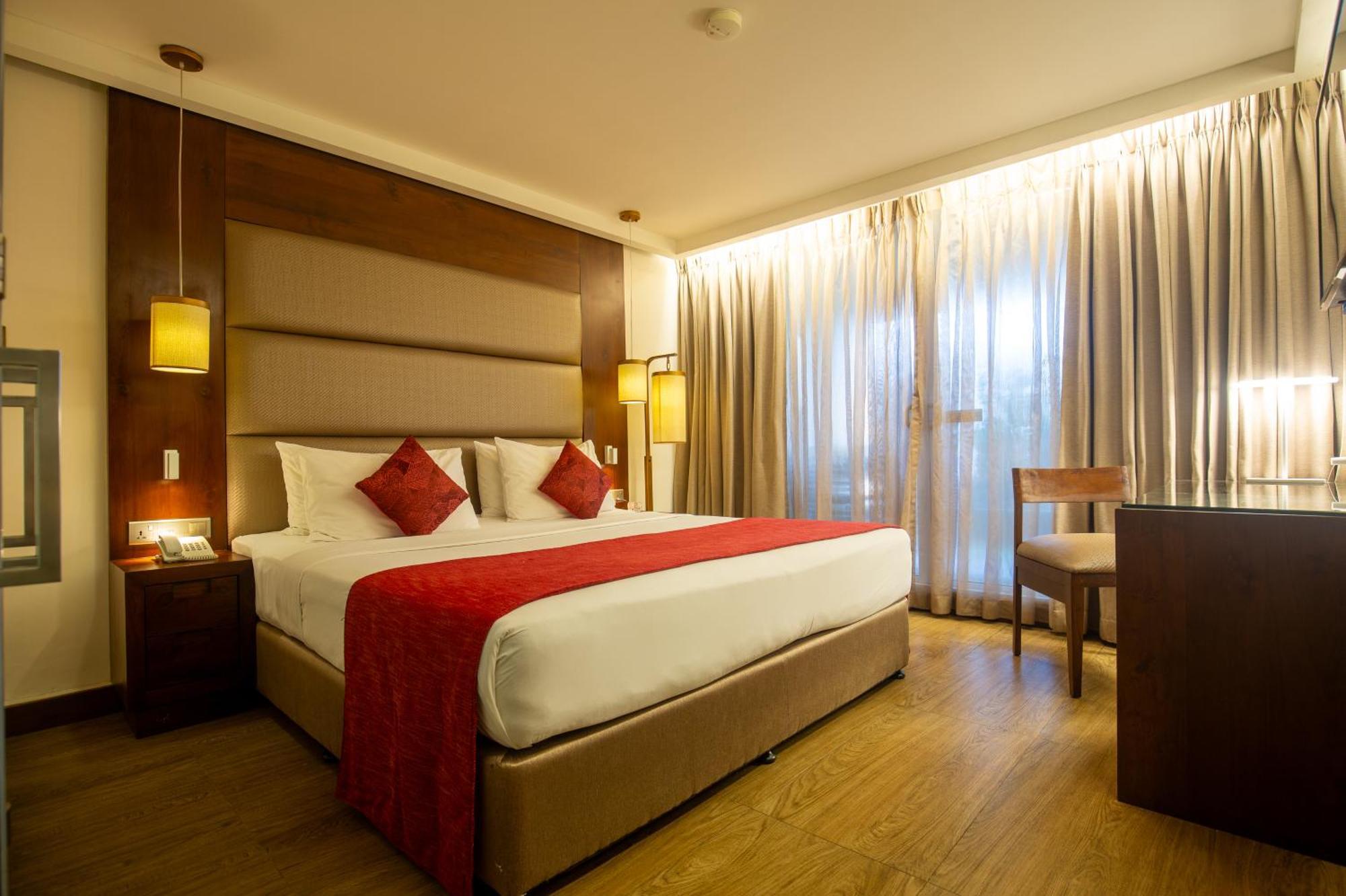 Pegasus Reef - A Beach Resort In Colombo Wattala Exterior foto