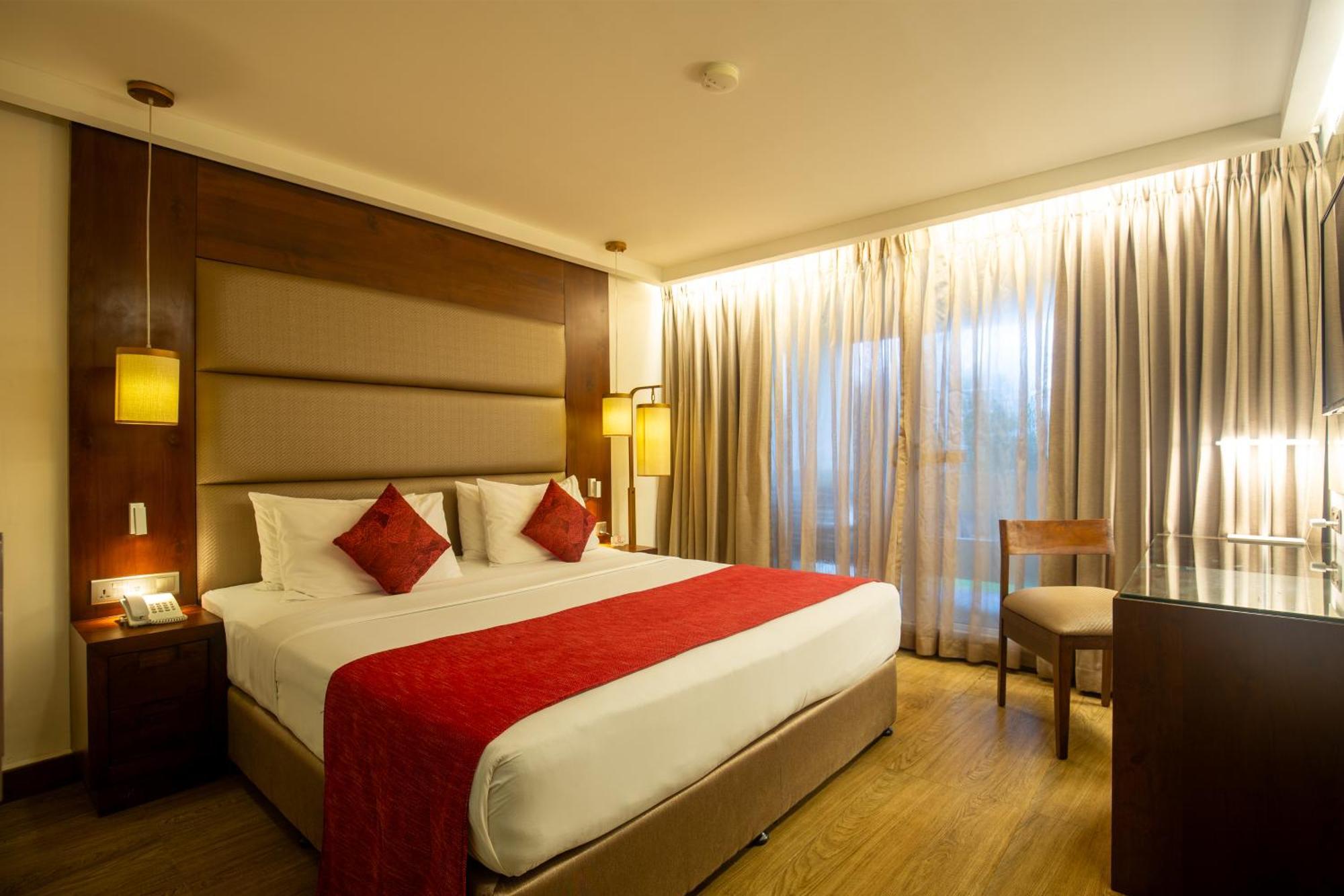 Pegasus Reef - A Beach Resort In Colombo Wattala Exterior foto