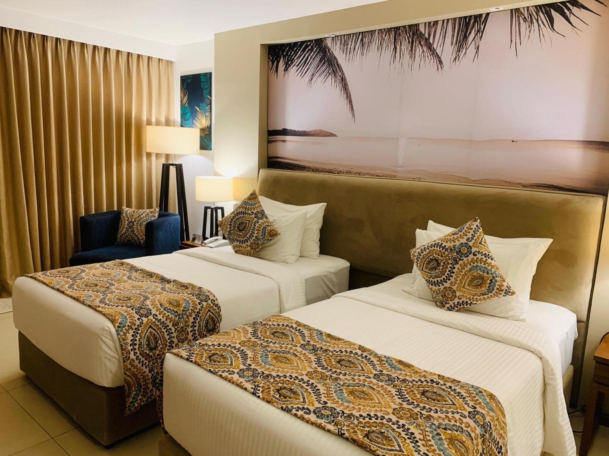 Pegasus Reef - A Beach Resort In Colombo Wattala Exterior foto